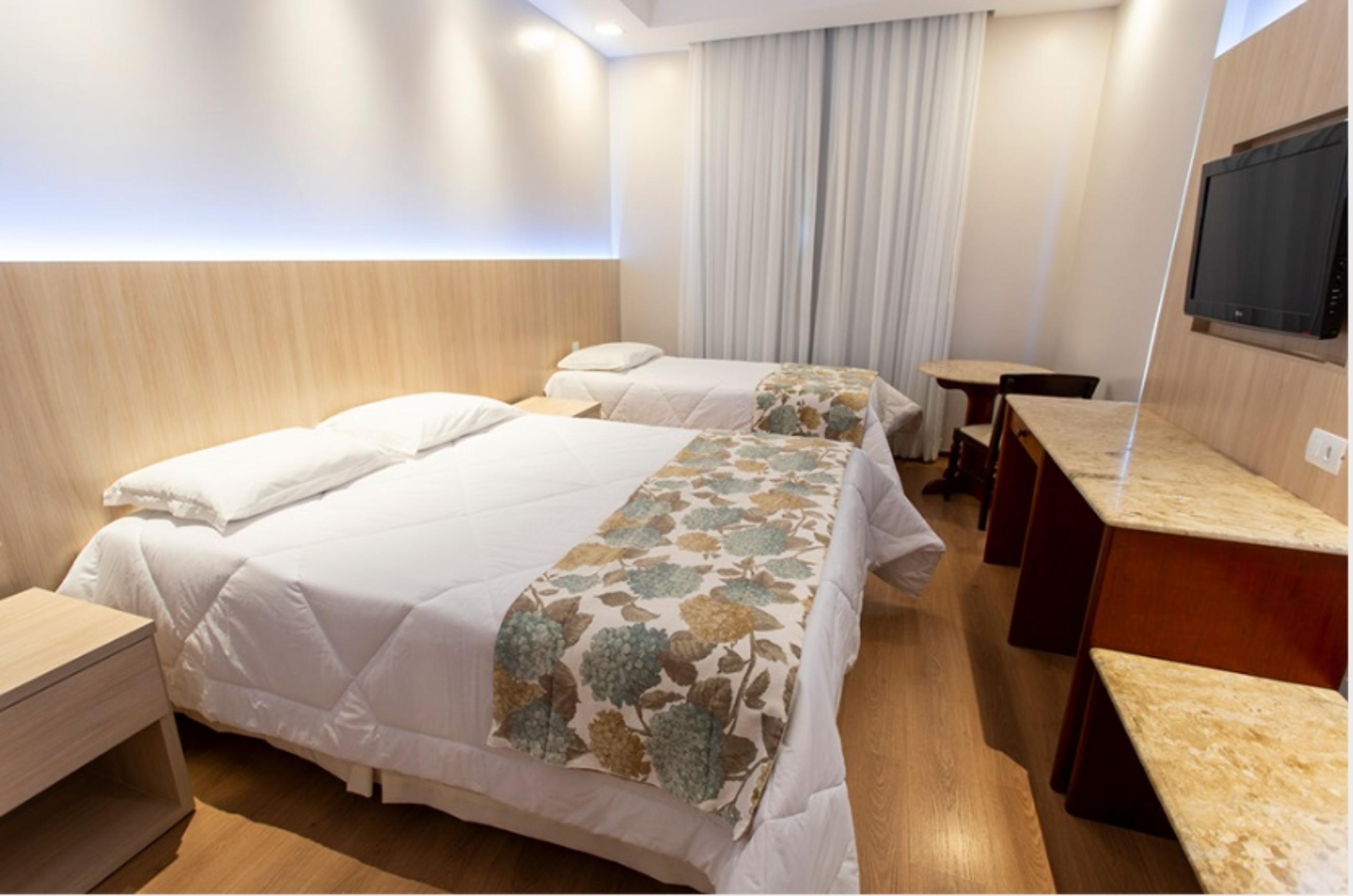 Hotel Carlton Plaza Poços de Caldas Kültér fotó