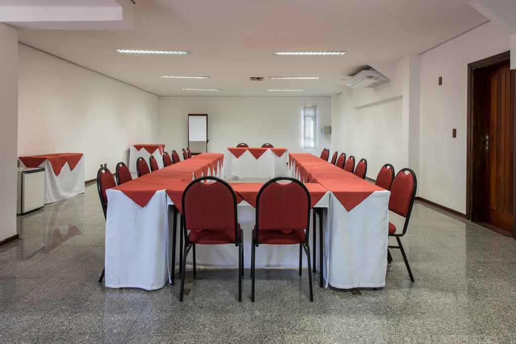 Hotel Carlton Plaza Poços de Caldas Kültér fotó