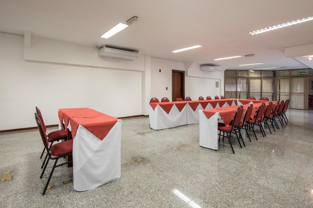Hotel Carlton Plaza Poços de Caldas Kültér fotó