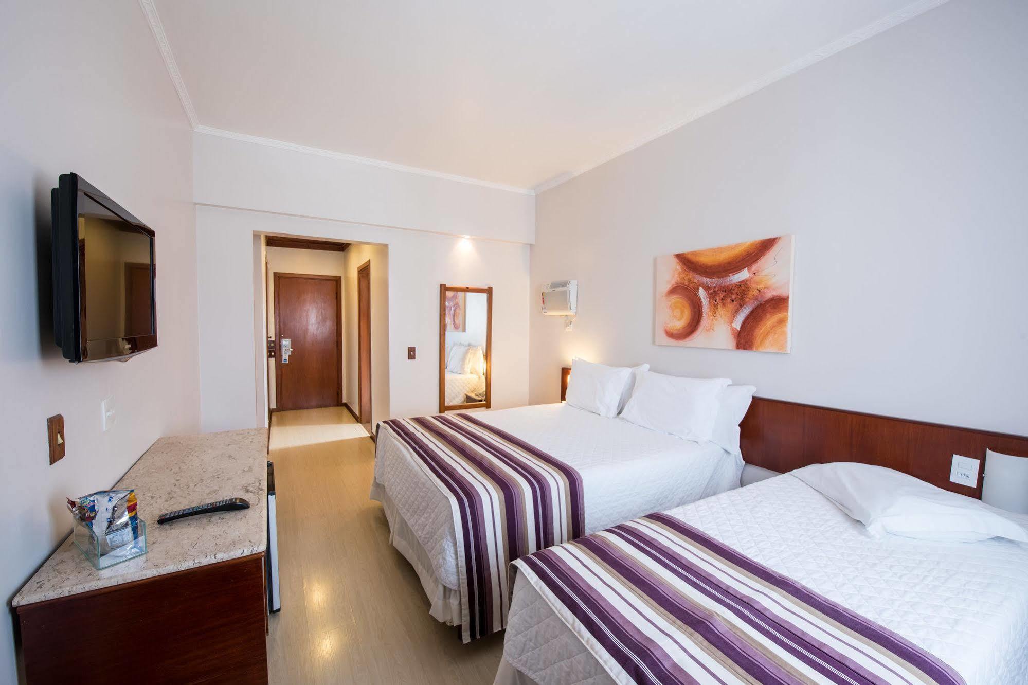 Hotel Carlton Plaza Poços de Caldas Kültér fotó