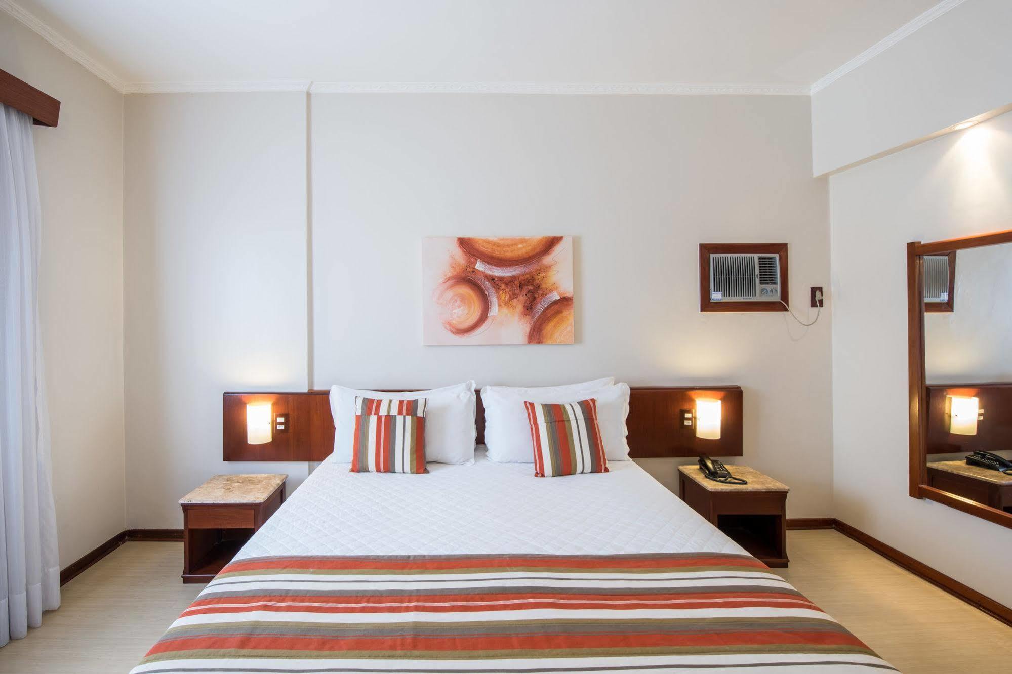 Hotel Carlton Plaza Poços de Caldas Kültér fotó