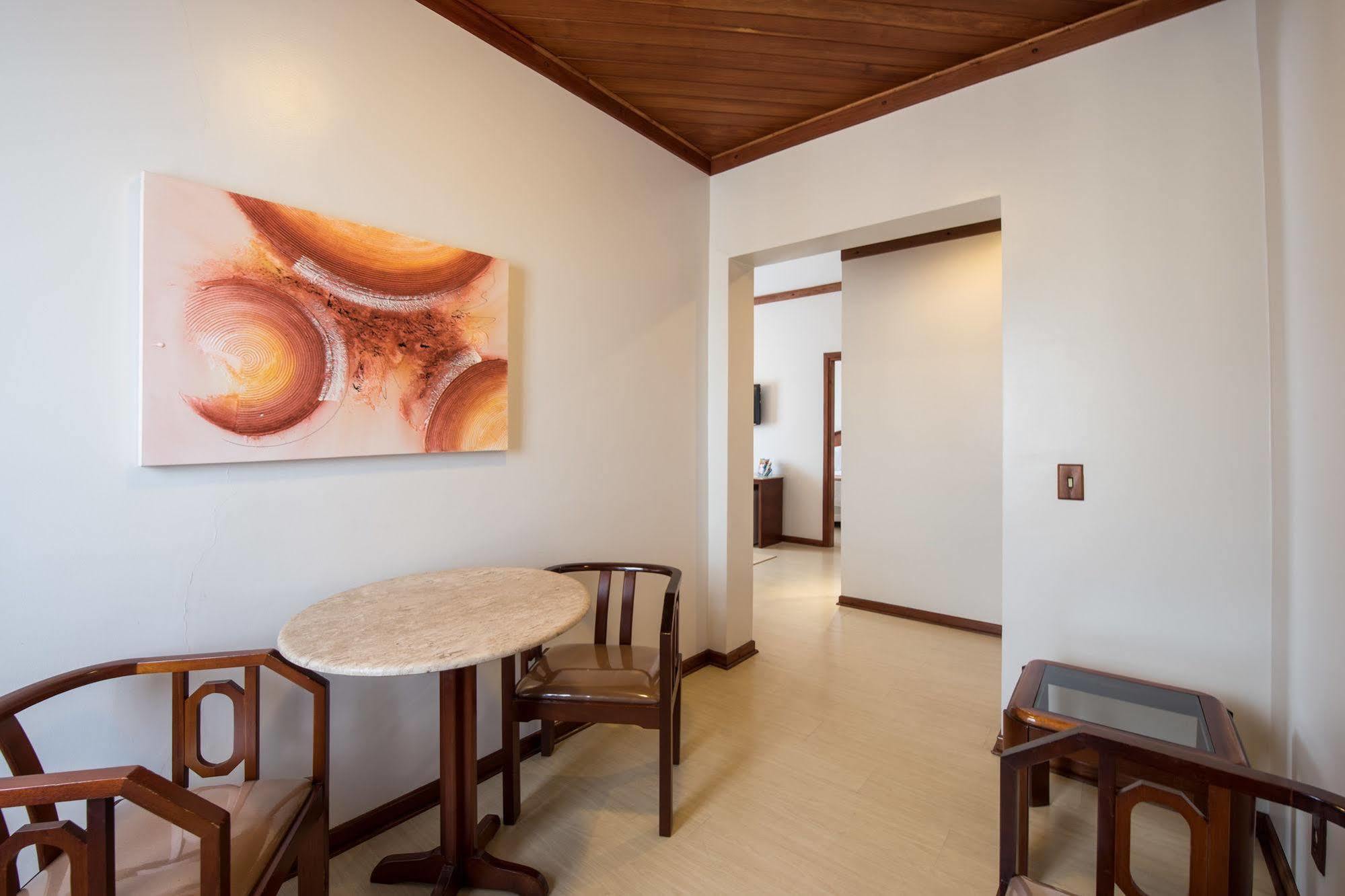 Hotel Carlton Plaza Poços de Caldas Kültér fotó